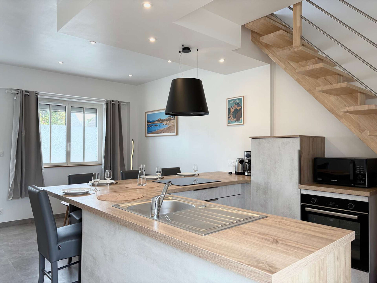 Maison duplex rénovée, accès direct plages Trégastel - Photo 1