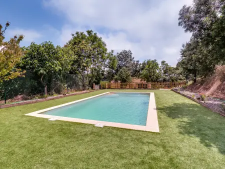 Villa à Palafolls avec piscine privée et jardin, idéale pour familles jusqu'à 18 pers. - Photo 1
