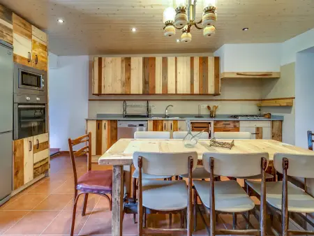 Villa à Palafolls avec piscine privée et jardin, idéale pour familles jusqu'à 18 pers. - Photo 11