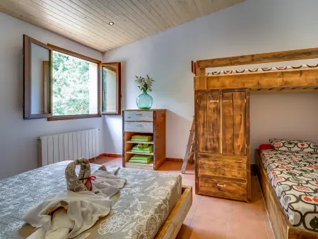 Villa à Palafolls avec piscine privée et jardin, idéale pour familles jusqu'à 18 pers. - Photo 15