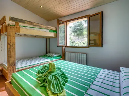 Villa à Palafolls avec piscine privée et jardin, idéale pour familles jusqu'à 18 pers. - Photo 18