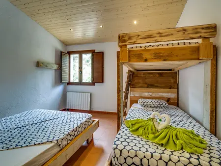 Villa à Palafolls avec piscine privée et jardin, idéale pour familles jusqu'à 18 pers. - Photo 20