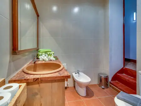Villa à Palafolls avec piscine privée et jardin, idéale pour familles jusqu'à 18 pers. - Photo 30