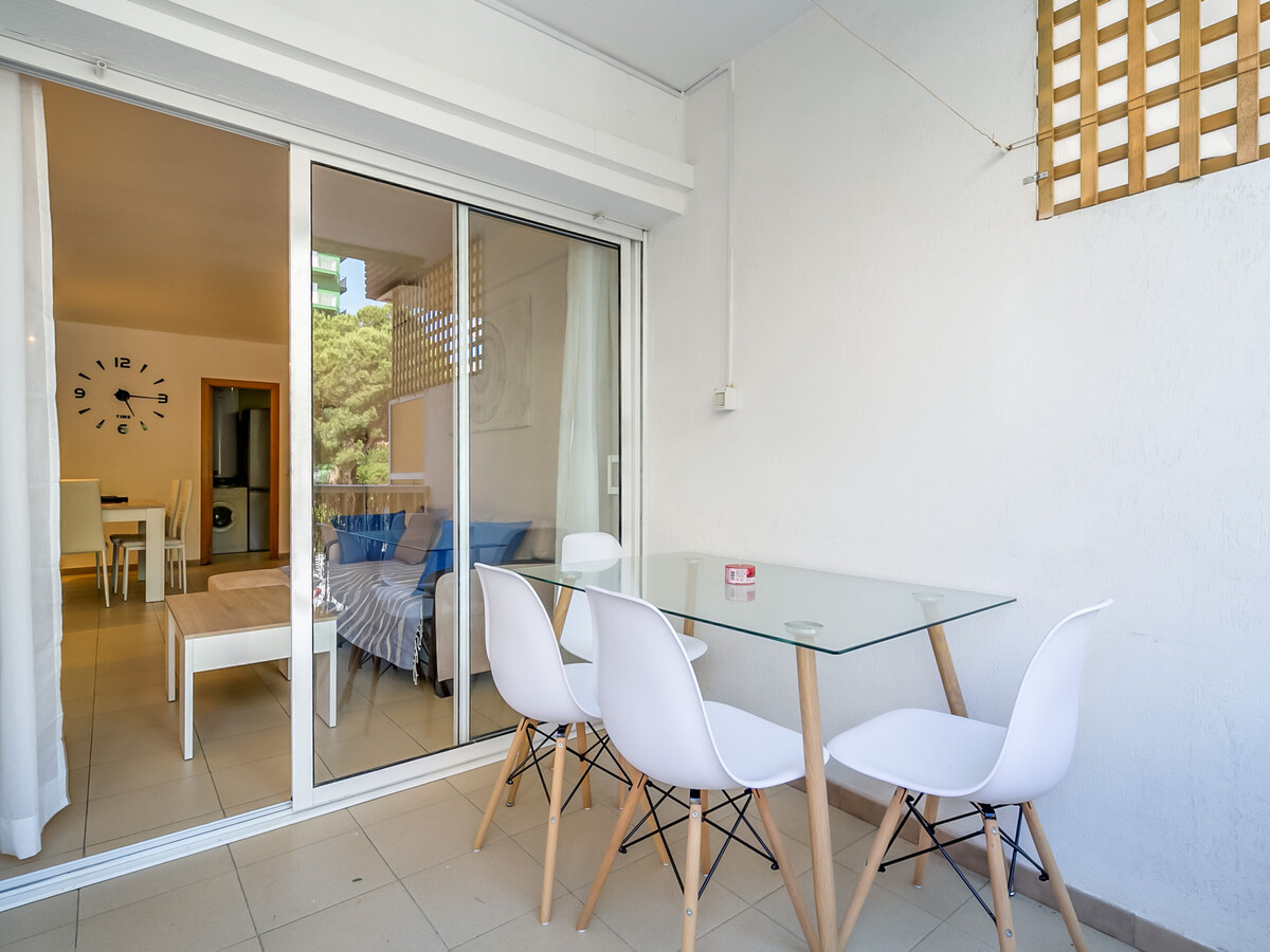 Appartement 2 ch, piscine et balcon à 5 min de la plage - Photo 9