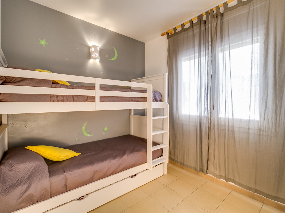 Appartement 2 ch, piscine et balcon à 5 min de la plage - Photo 16