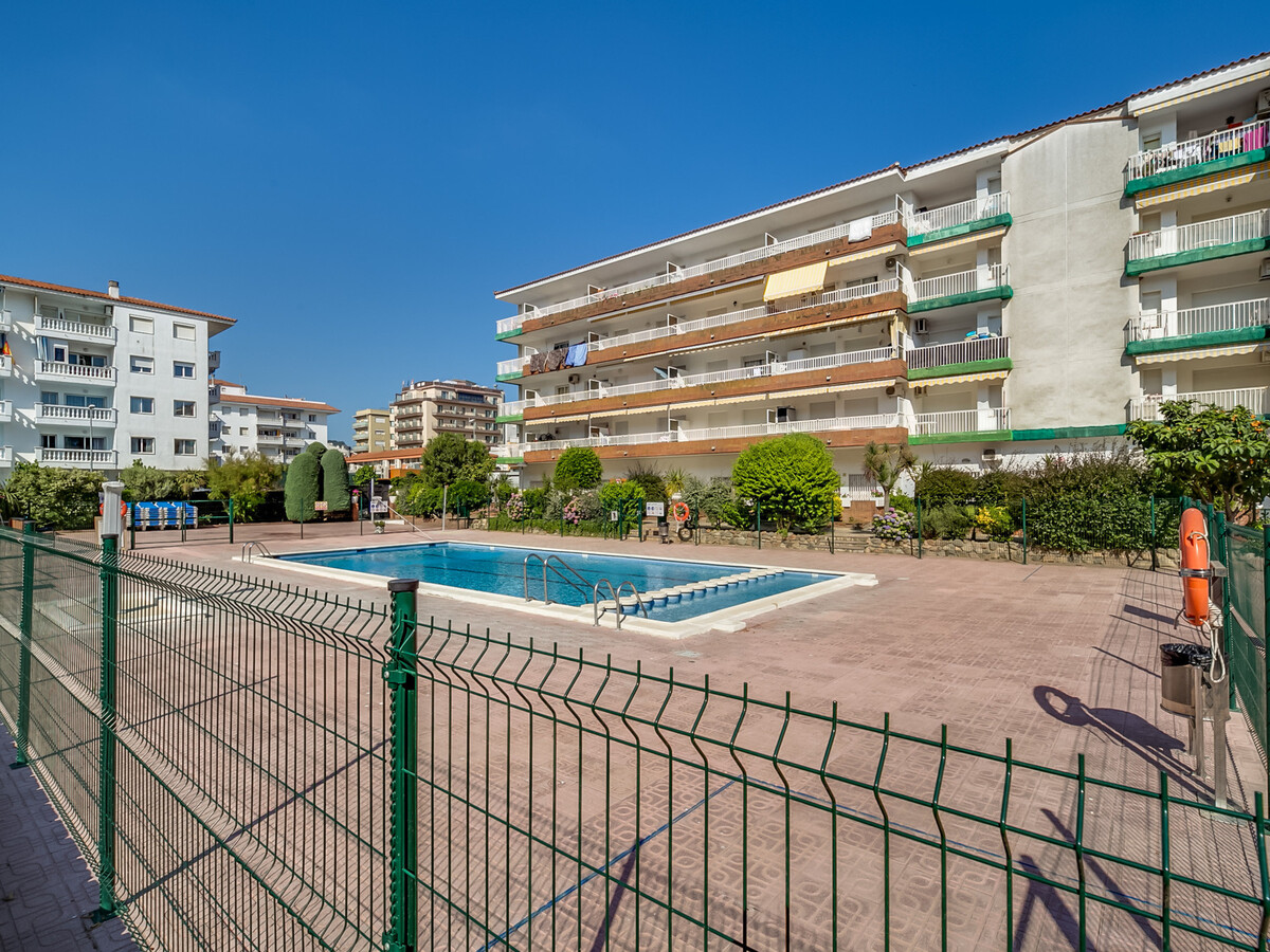 Appartement 2 ch, piscine et balcon à 5 min de la plage - Photo 22