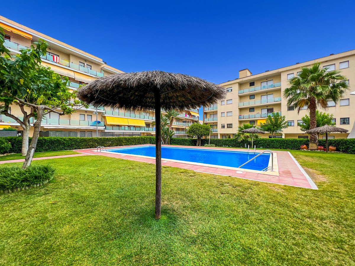 Appartement Fenals, piscine d'eau salée, terrasse privée - Photo 6