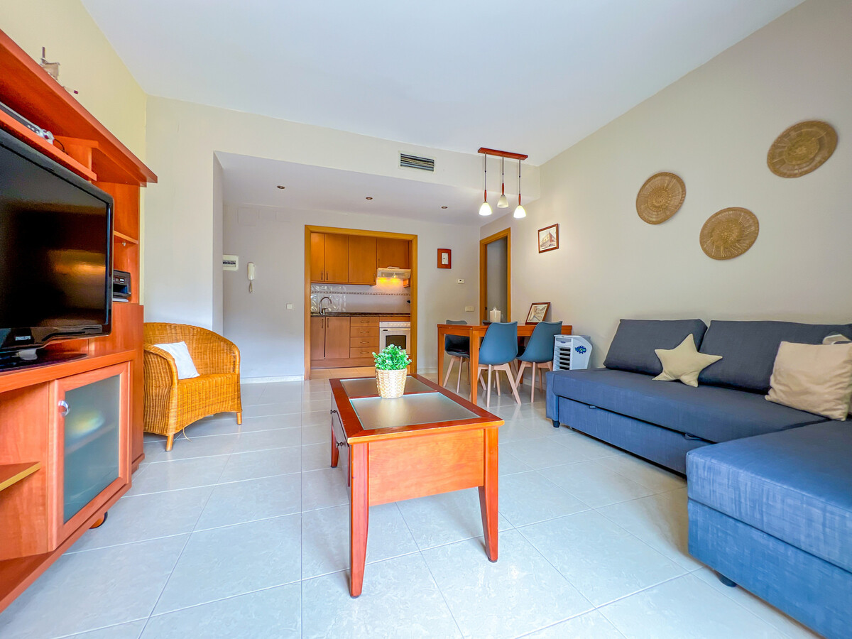 Appartement Fenals, piscine d'eau salée, terrasse privée - Photo 9
