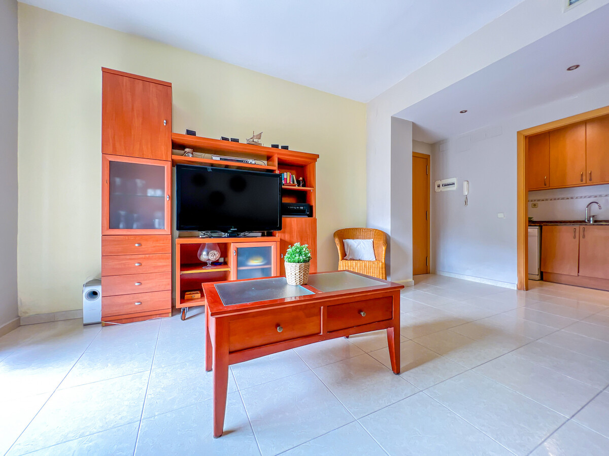 Appartement Fenals, piscine d'eau salée, terrasse privée - Photo 10