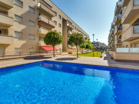 Appartement familial neuf à Fenals, Lloret de Mar, 4 piscines : photo 24