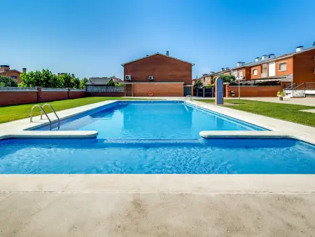 Villa familiale à Palafolls avec piscine commune, jardin, climatisation et proche plages – 8 pers - Photo 32