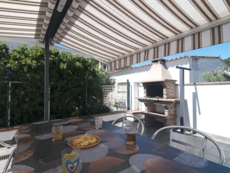 Maison avec piscine communautaire proche plage à L'Escala - Photo 4