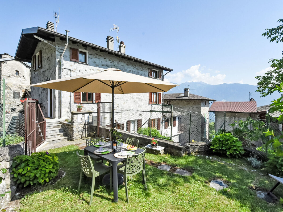 Al Civico 29 – Maison Valtellina, vue montagnes - Photo 1