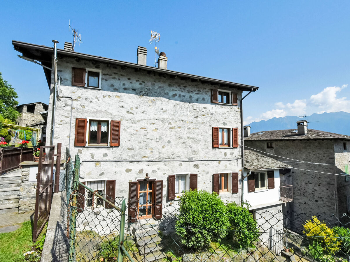 Al Civico 29 – Maison Valtellina, vue montagnes - Photo 2