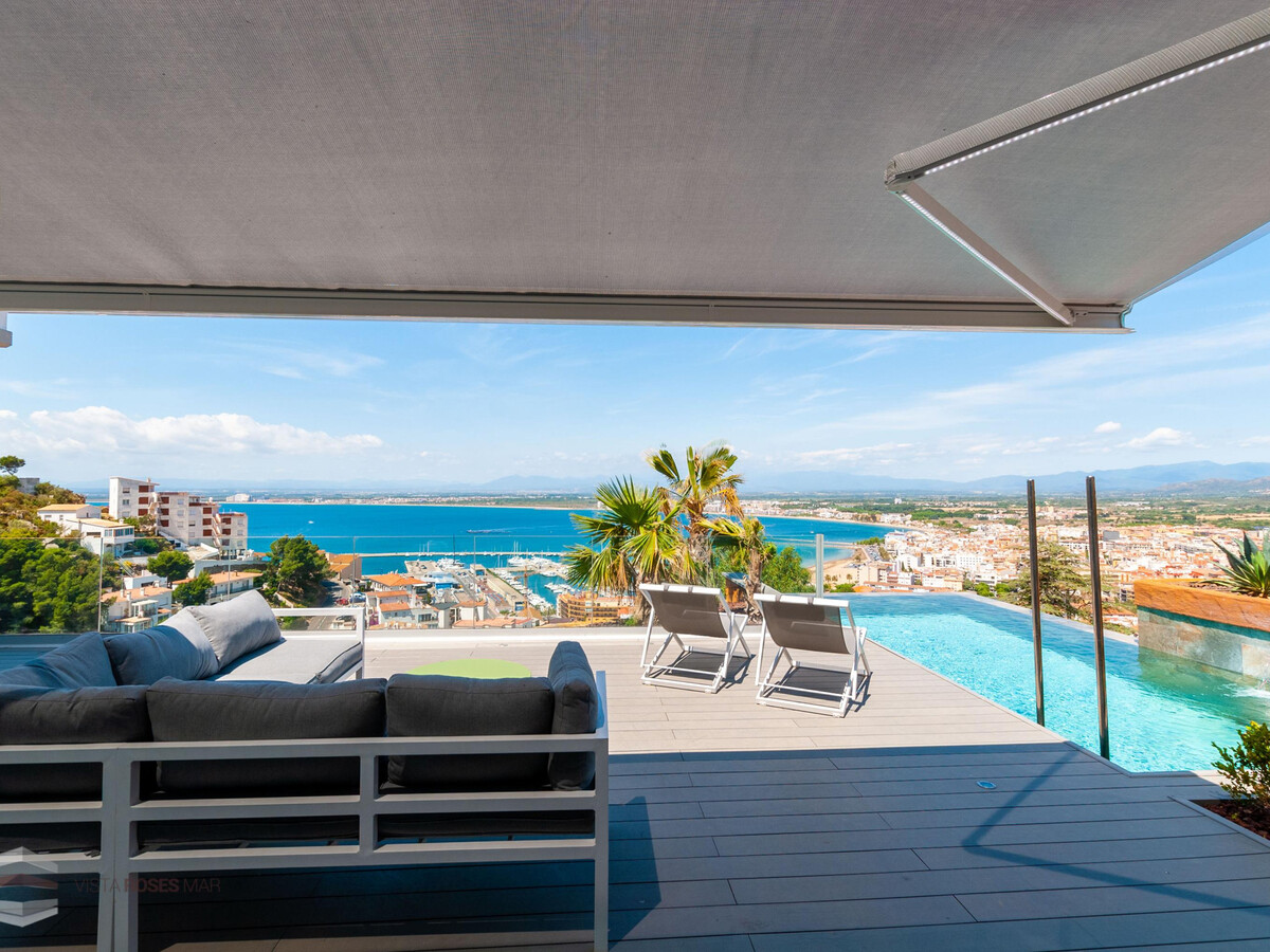 Maison 6 pers. à Roses, piscine infinie et vue mer - Photo 1