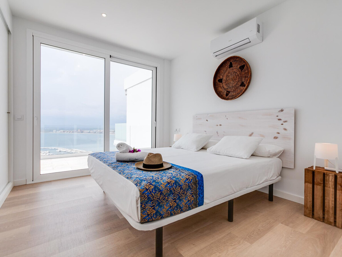 Maison 6 pers. à Roses, piscine infinie et vue mer - Photo 8