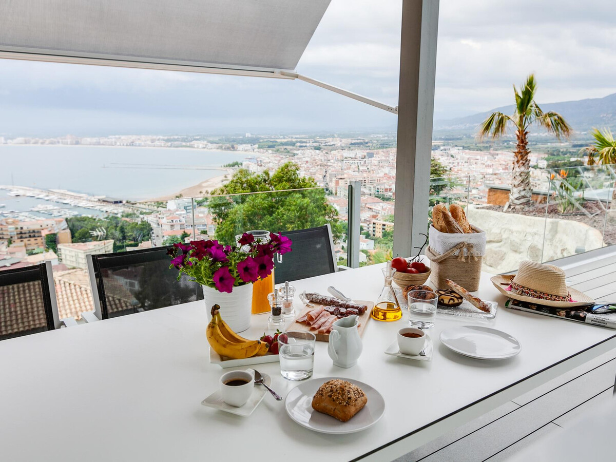 Maison 6 pers. à Roses, piscine infinie et vue mer - Photo 23