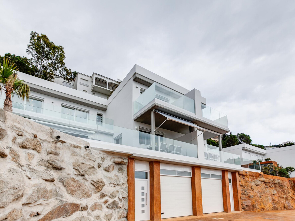 Maison 6 pers. à Roses, piscine infinie et vue mer - Photo 32