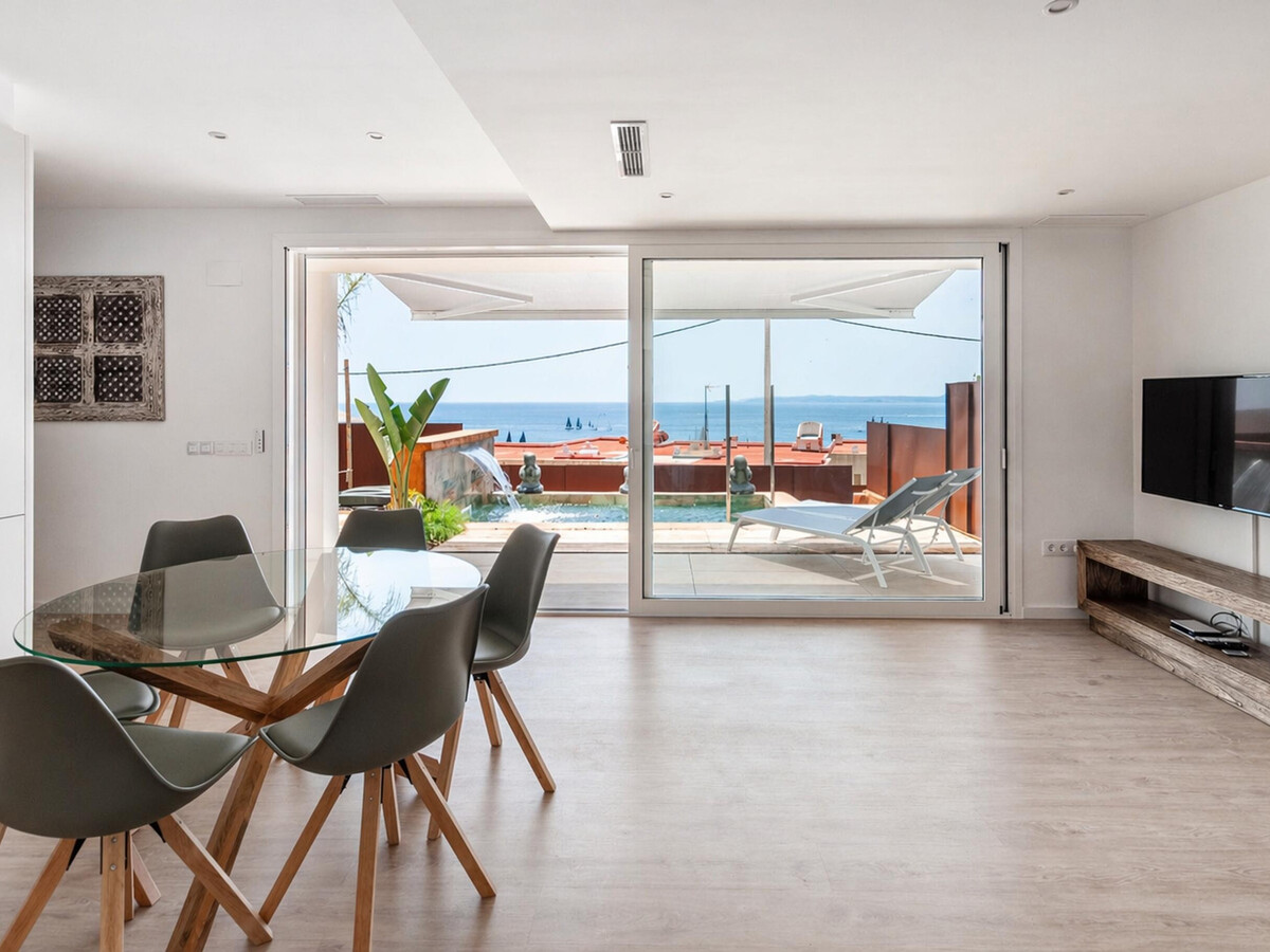 Maison mitoyenne Roses, piscine privée et vue mer - Photo 5