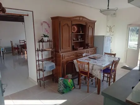 Maison avec jardin clôturé et barbecue à Raslay, 6 personnes : photo 3