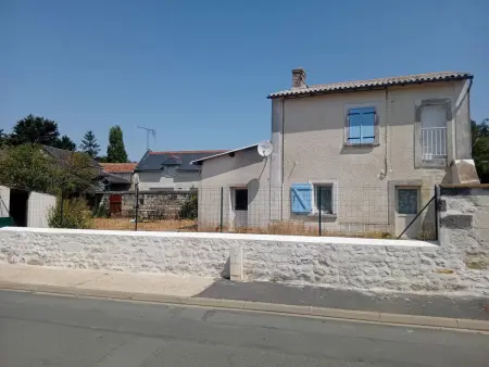 Maison avec jardin clôturé et barbecue à Raslay, 6 personnes : photo 9