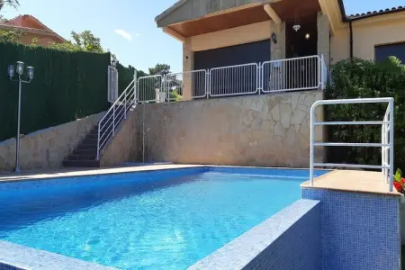 Location villa à Lloret de Mar, Villa relaxante avec jardin près de Lloret de Mar