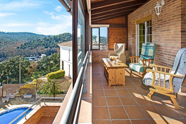 Villa Sotet à Vidreres : piscine privée et vue montagne - Photo 5