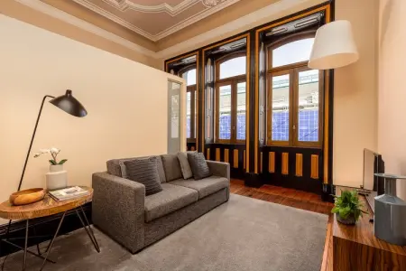 Location appartement à Oporto, Escapade chic à Porto – Spacieuse et centrale