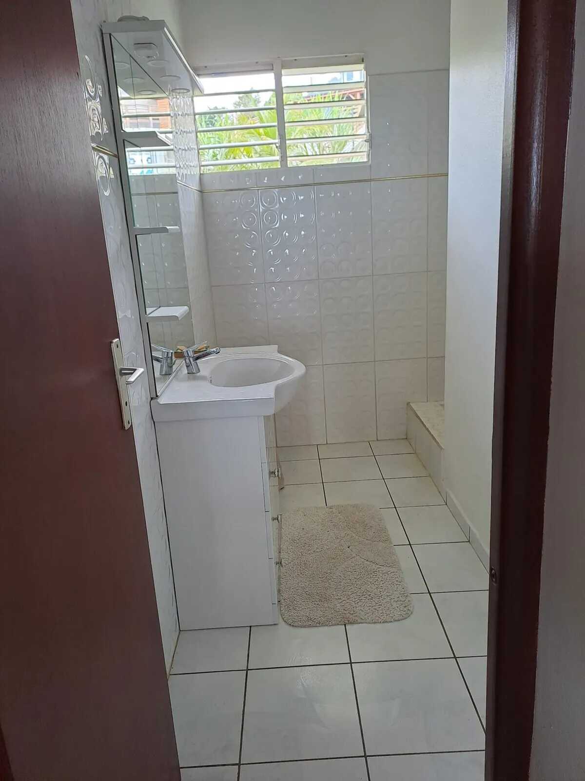 Maison 140 m² vue mer et montagne à Petit-Bourg - Photo 12