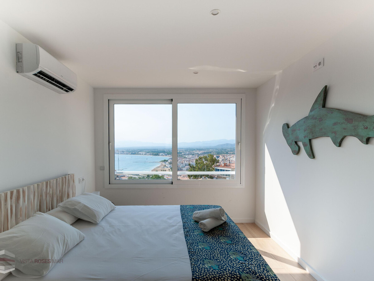 Villa moderne 4 chambres, piscine privée, vue Baie de Roses - Photo 5