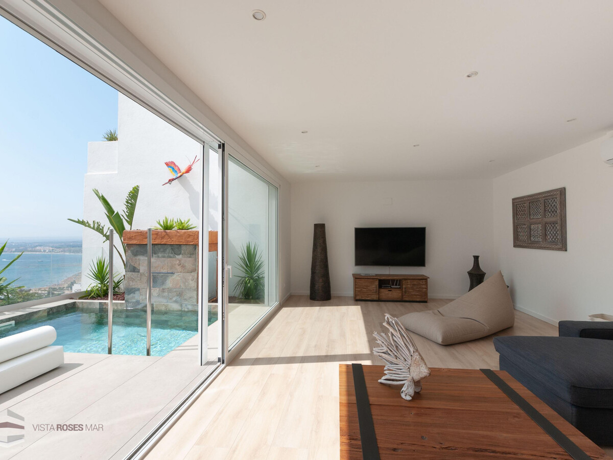 Villa moderne 4 chambres, piscine privée, vue Baie de Roses - Photo 9