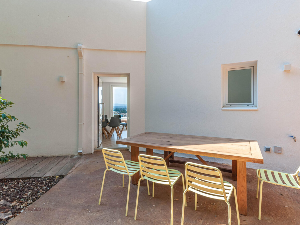 Villa moderne 4 chambres, piscine privée, vue Baie de Roses - Photo 26