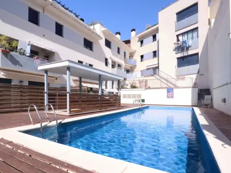 Location appartement à Sant Feliu de Guíxols, Appartement RDC à Sant Feliu de Guíxols, pour 4 pers, avec terrasse et piscine