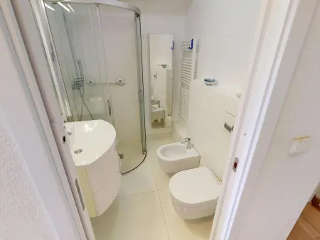 Studio climatisé 30m² avec garage, terrasse et vue mer : photo 9