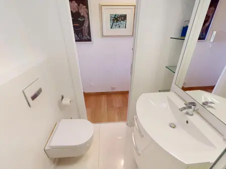 Studio climatisé 30m² avec garage, terrasse et vue mer : photo 10