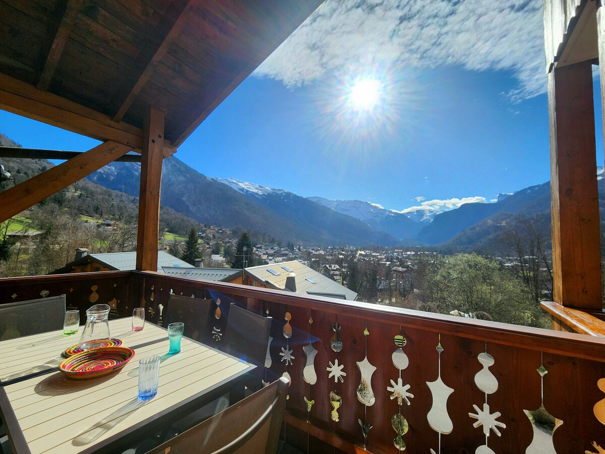 Appartement 4 pièces, balcon sud, vue montagne à Samoëns - Photo 3