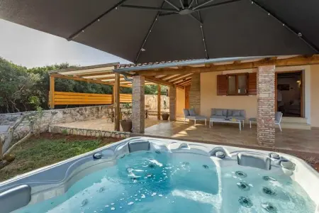 Location maison à Pješčana uvala, Maison de vacanc à Pjescana Uvala près de la plage