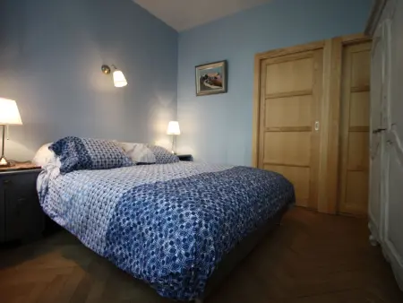 Gîte 6 pers. Place des Vosges, centre historique Épinal : photo 3
