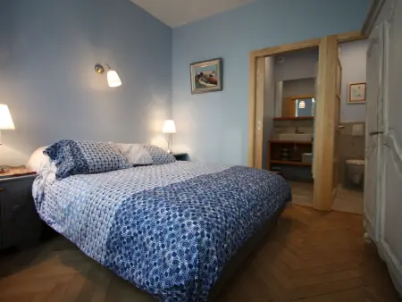Gîte 6 pers. Place des Vosges, centre historique Épinal : photo 11