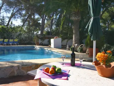 Villa classique avec piscine privée, proche plage et toutes commodités, idéale pour familles et amis - Photo 4
