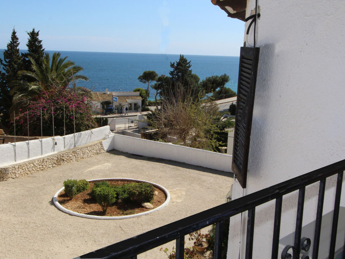 Maison rustique 2 chambres avec piscine, 1 km plage - Photo 4