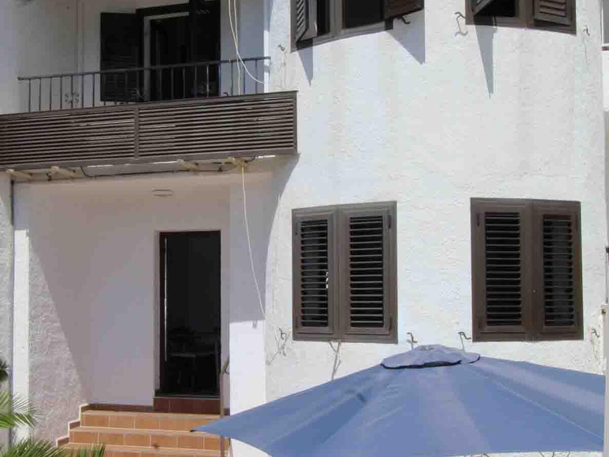 Maison rustique 2 chambres avec piscine, 1 km plage - Photo 7