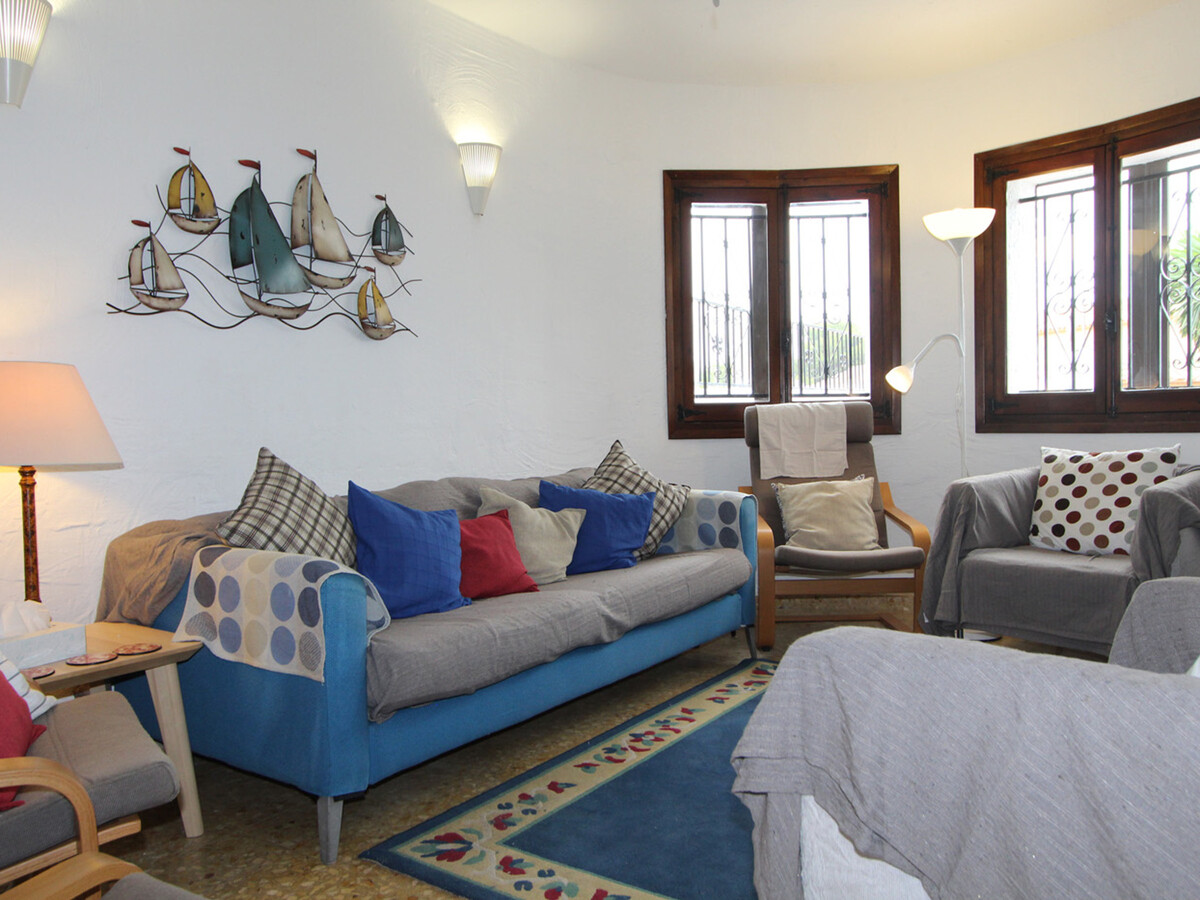 Maison rustique 2 chambres avec piscine, 1 km plage - Photo 9
