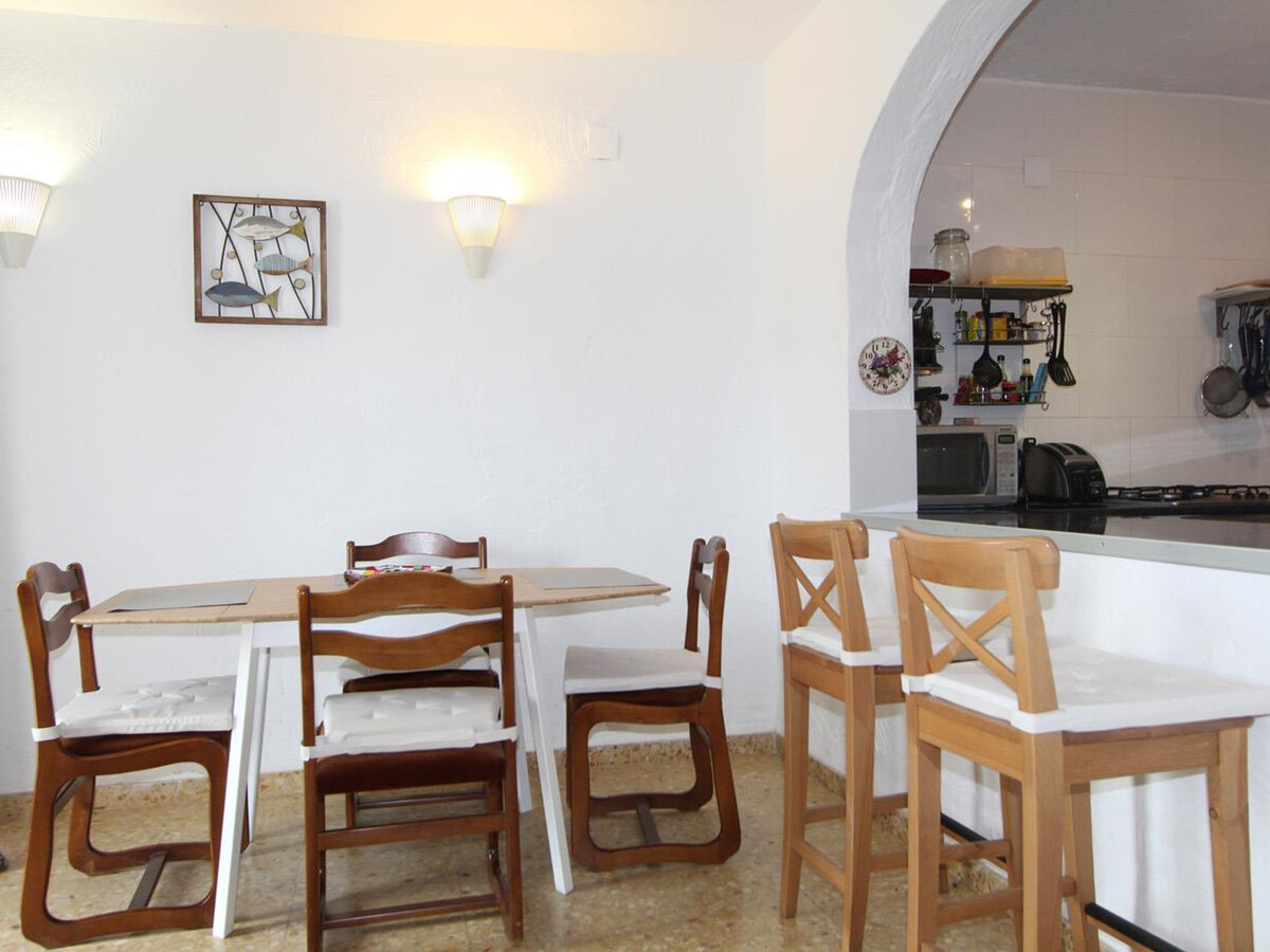 Maison rustique 2 chambres avec piscine, 1 km plage - Photo 11