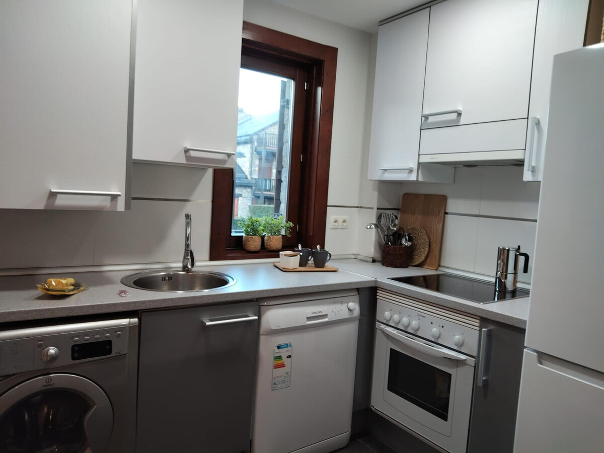 Appartement 2 chambres, jardin privé et parking à Castiello de Jaca - Photo 4