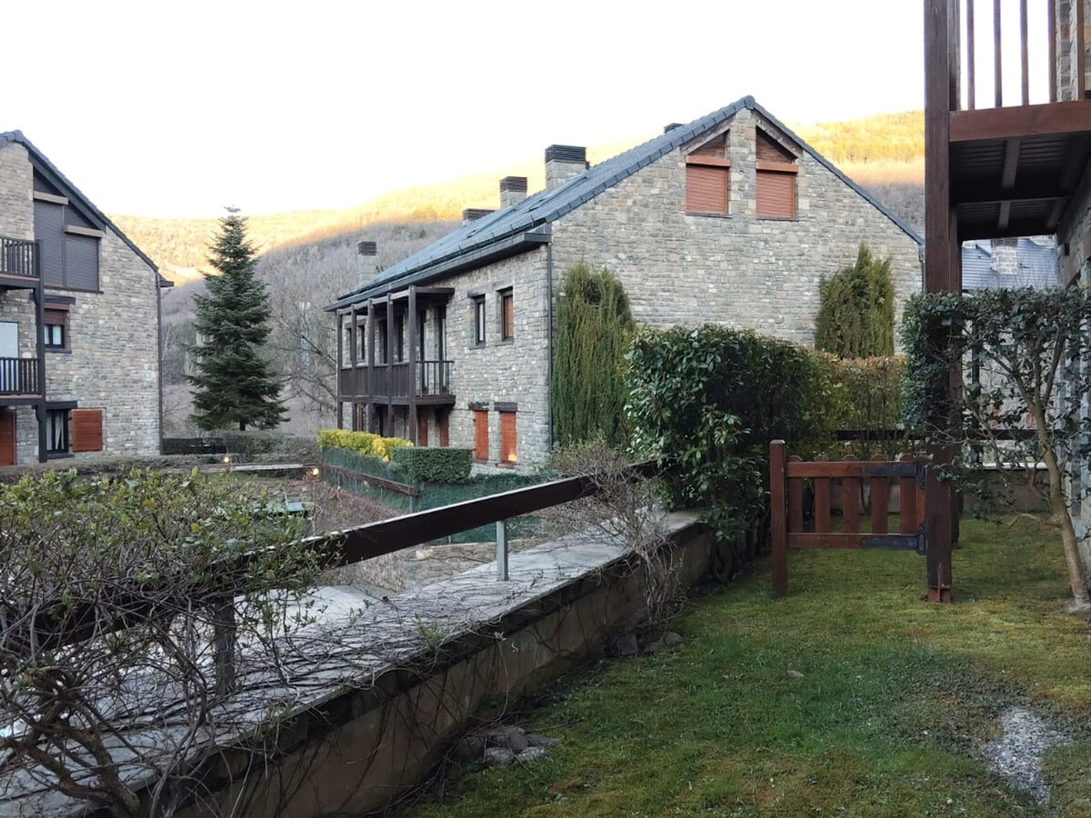 Appartement 2 chambres, jardin privé et parking à Castiello de Jaca - Photo 19