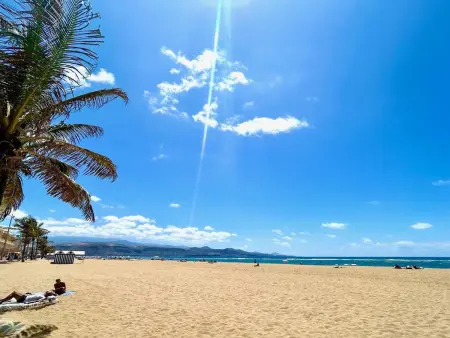 Location appartement à Las Palmas de Gran Canaria, Maison de vacances cosy avec WIFI à 1 min de la plage de Las Canteras