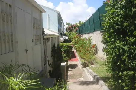 Location appartement à Le Gosier, Appartement charmant au Gosier, 60 m², terrasse