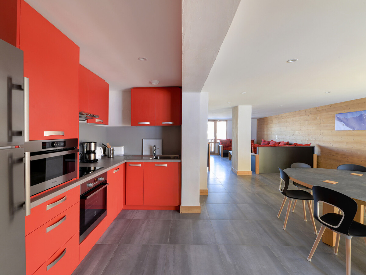 Appartement 6 pièces rénové, vue Mont-Blanc, sauna & hammam - Photo 2