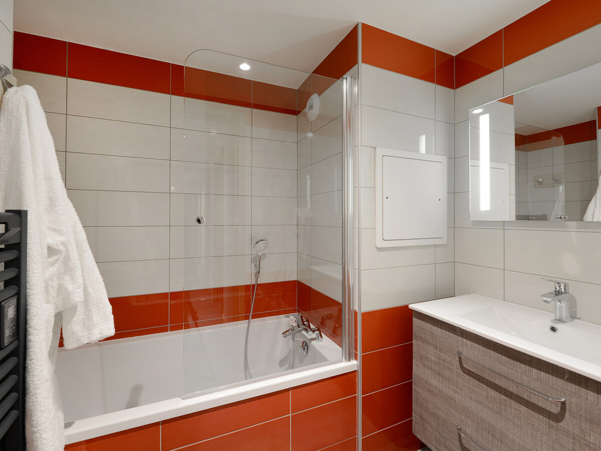 Appartement 6 pièces rénové, vue Mont-Blanc, sauna & hammam - Photo 5